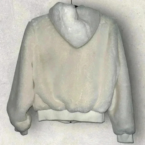 Size small faux fur zip up hoodie - Picture 4 of 4